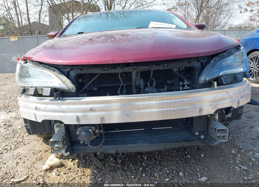 2016 CHRYSLER 200 C VIN: 1C3CCCCBXGN110543