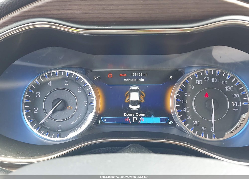 2016 CHRYSLER 200 C VIN: 1C3CCCCBXGN110543