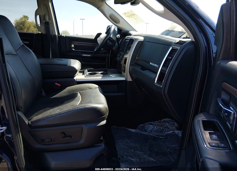 2015 RAM 2500 LAIE VIN: 3C6UR5FL8FG603070
