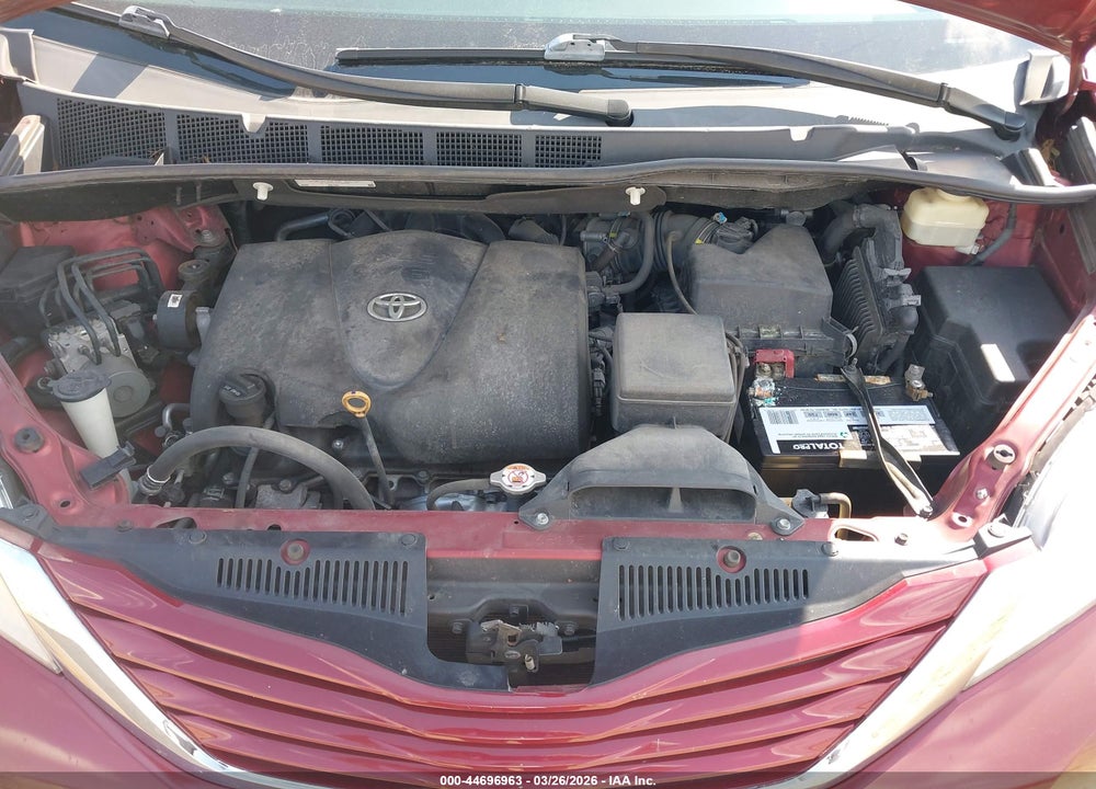 2017 TOYOTA SIENNA LE 8 PASSENGER VIN: 5TDKZ3DC3HS889728