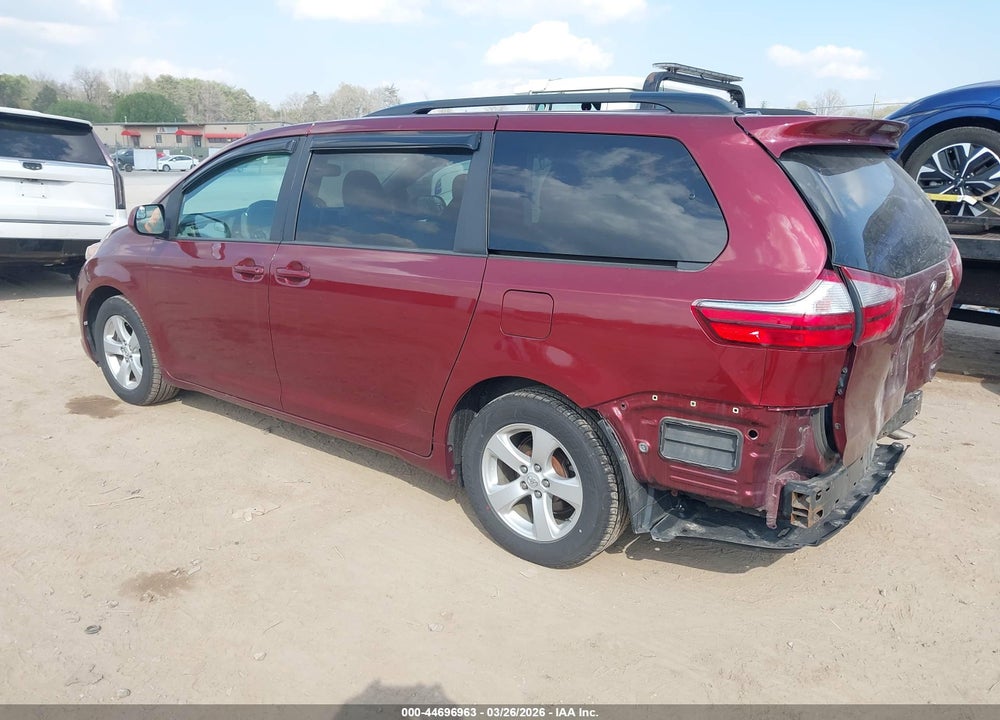 2017 TOYOTA SIENNA LE 8 PASSENGER VIN: 5TDKZ3DC3HS889728