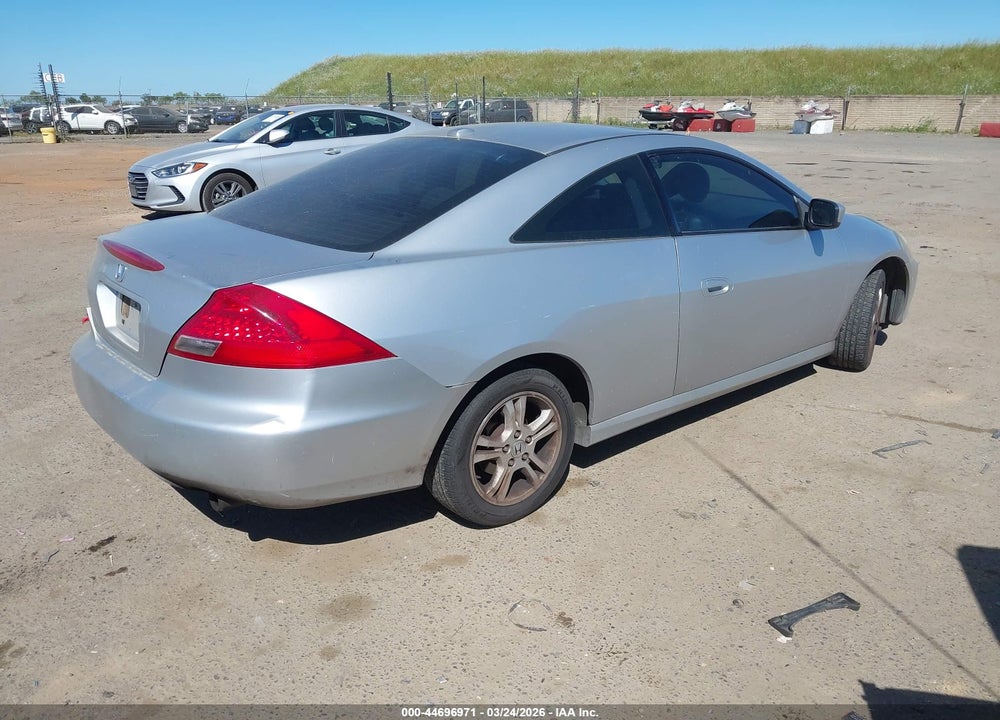 2007 HONDA ACCORD 2.4 EX VIN: 1HGCM72637A007848
