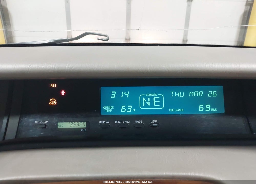 2002 TOYOTA AVALON XLS VIN: 4T1BF28B52U216300