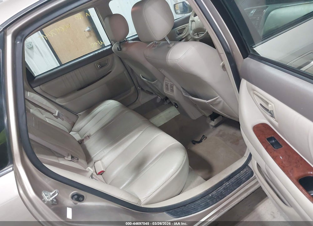 2002 TOYOTA AVALON XLS VIN: 4T1BF28B52U216300