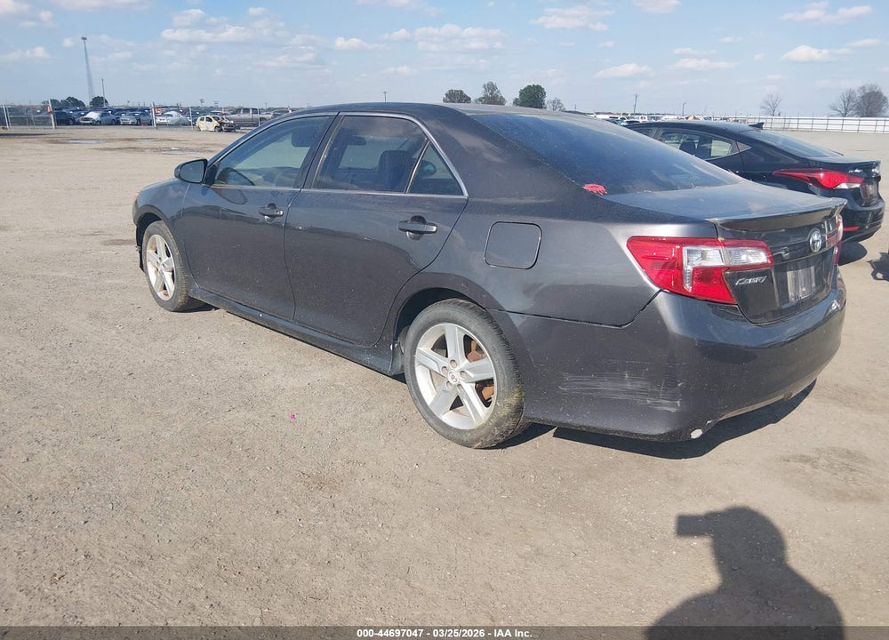 2012 TOYOTA CAMRY SE VIN: 4T1BF1FK5CU126661