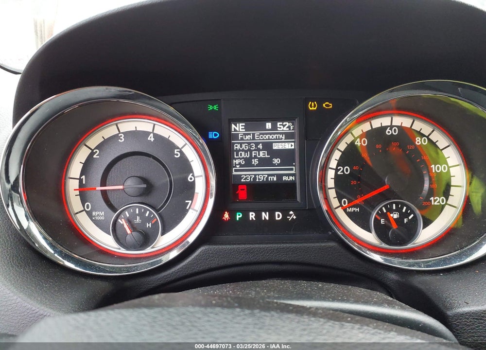 2013 DODGE GRAND CARAVAN SXT VIN: 2C4RDGCGXDR685987