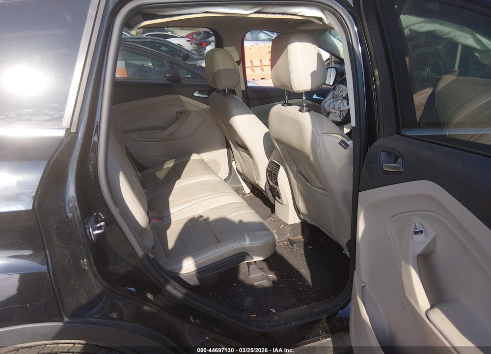 2017 FORD ESCAPE SE VIN: 1FMCU0G92HUC01341