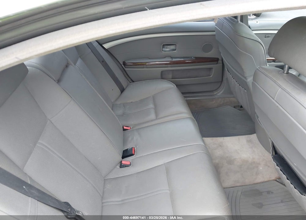 2006 BMW 750LI VIN: WBAHN83506DT35879