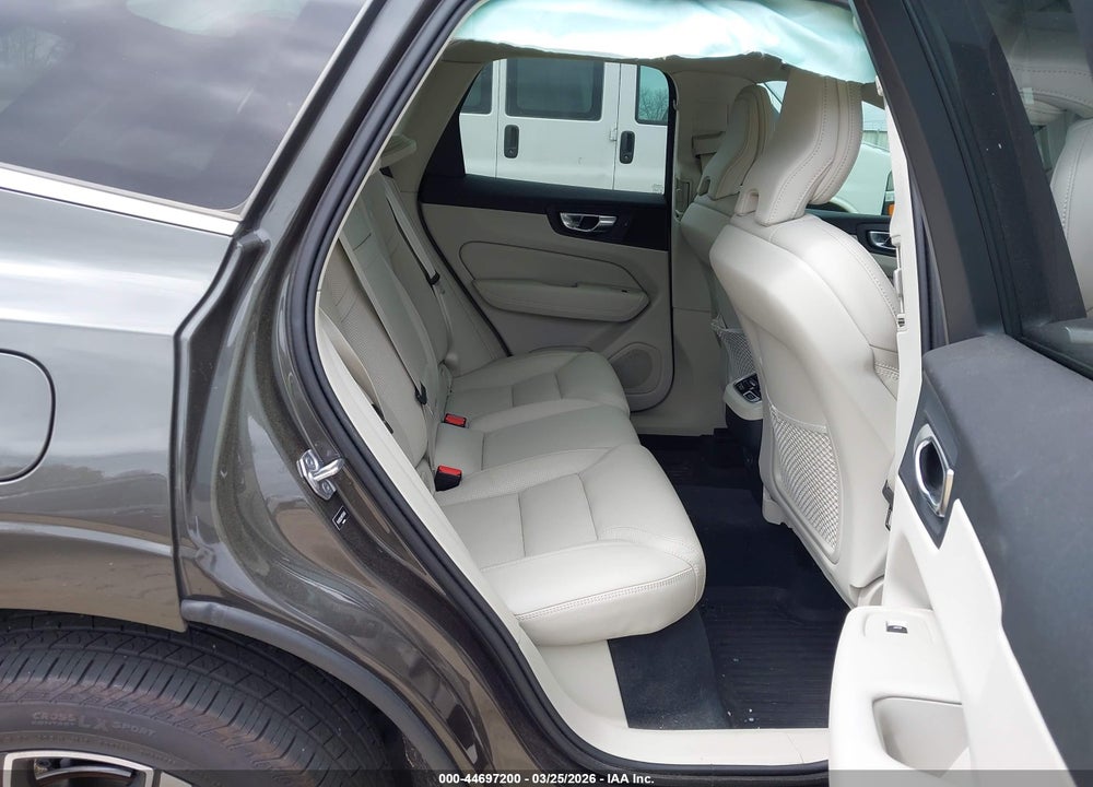 2021 VOLVO XC60 T5 INSCRIPTION VIN: YV4102DL1M1734566