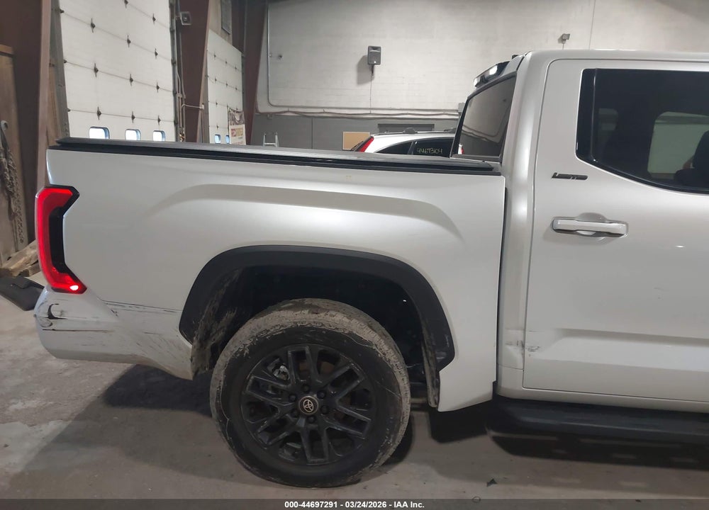 2026 TOYOTA TUNDRA HYBRID LIMITED CREWMAX 6.4' BED VIN: 5TFWC5DB5TX116459
