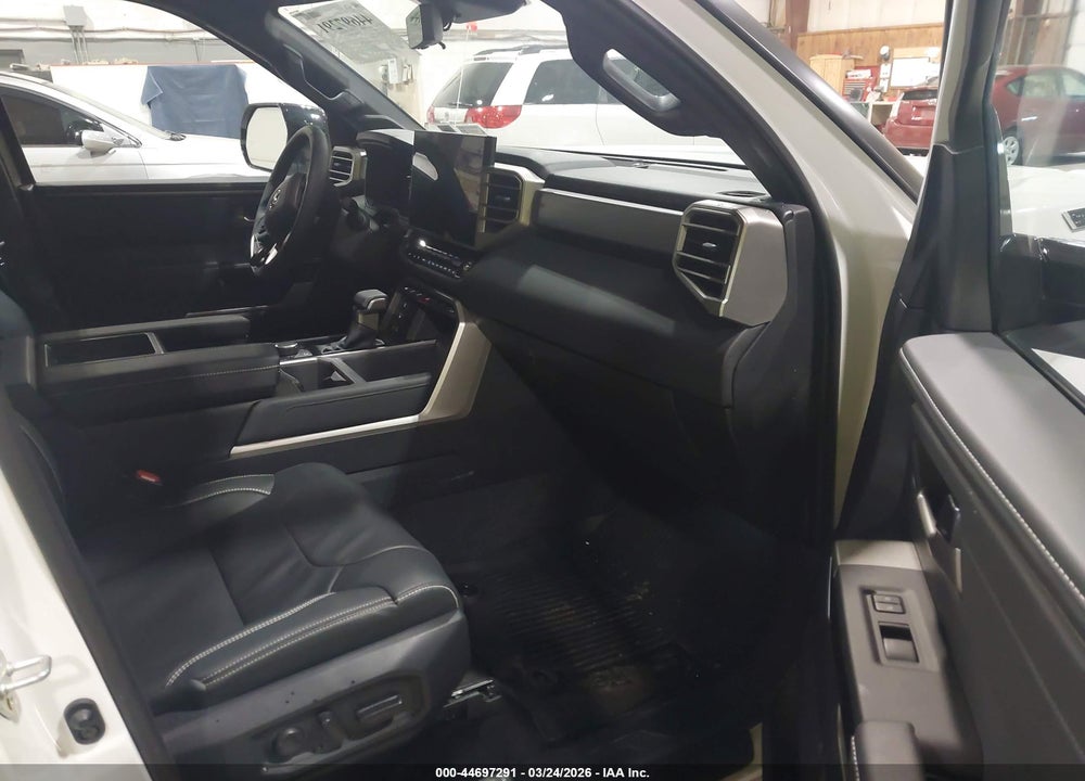 2026 TOYOTA TUNDRA HYBRID LIMITED CREWMAX 6.4' BED VIN: 5TFWC5DB5TX116459