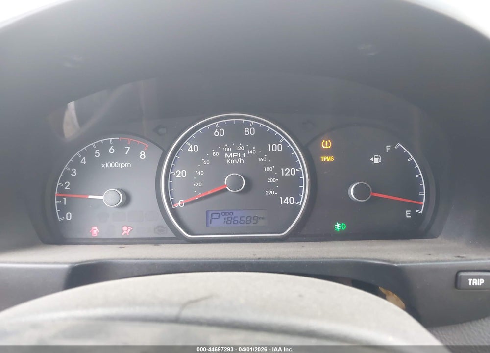 2010 HYUNDAI ELANTRA GLS VIN: KMHDU4AD5AU115603