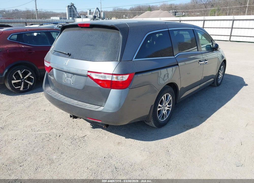 2011 HONDA ODYSSEY EX VIN: 5FNRL5H42BB101273