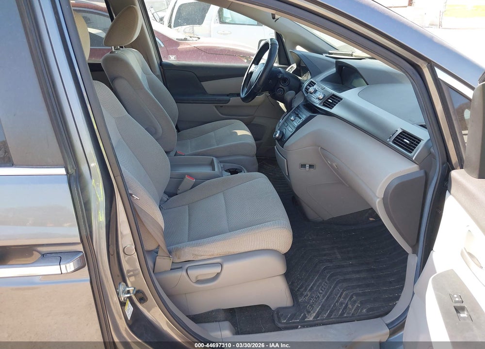 2011 HONDA ODYSSEY EX VIN: 5FNRL5H42BB101273