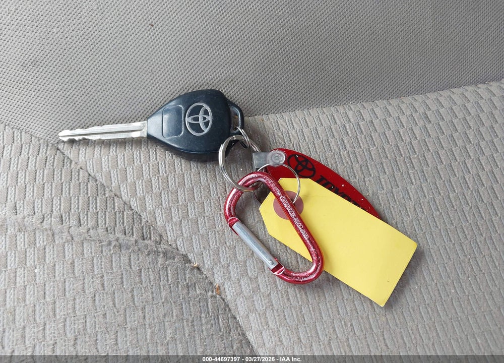 2011 TOYOTA RAV4 BASE V6 VIN: 2T3BK4DV1BW041882