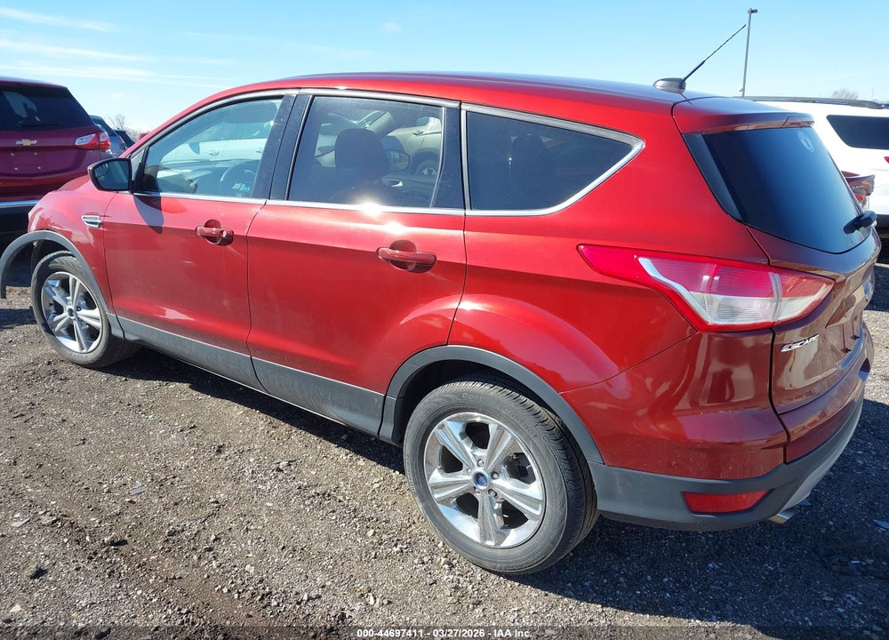 2015 FORD ESCAPE SE VIN: 1FMCU0GX2FUB92569