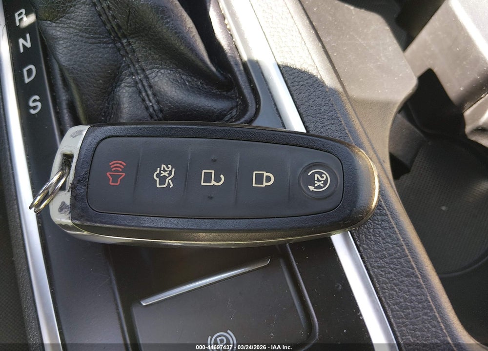 2019 FORD ESCAPE SE VIN: 1FMCU0GD4KUA06935