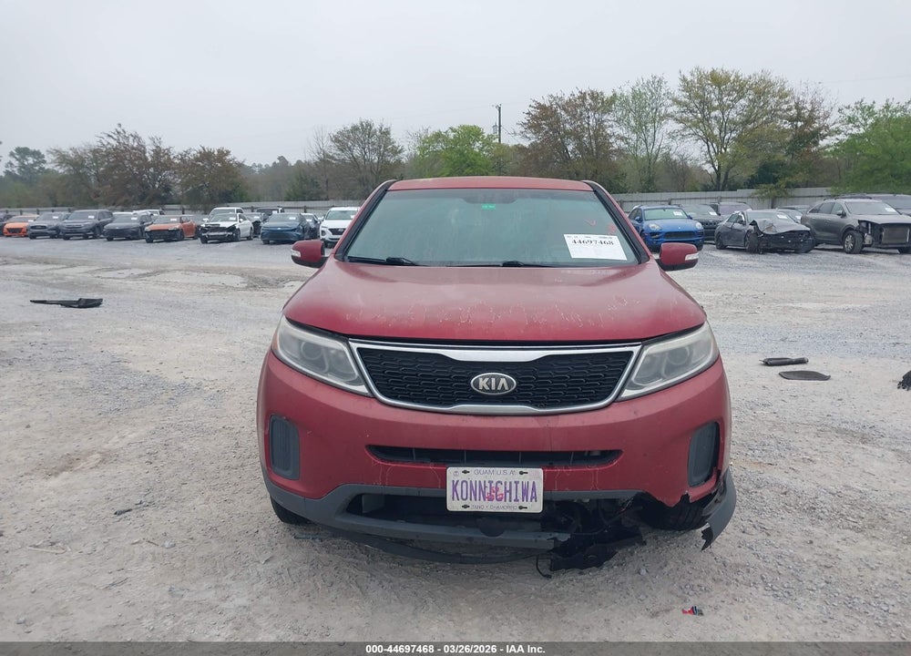2015 KIA SORENTO LX VIN: 5XYKT3A6XFG590778
