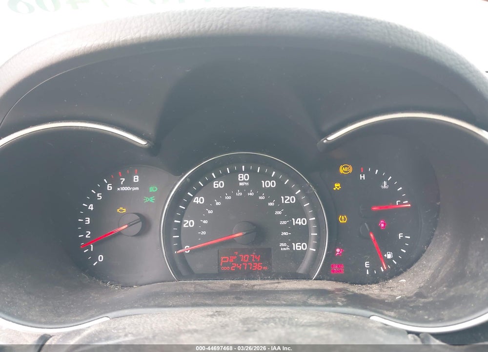 2015 KIA SORENTO LX VIN: 5XYKT3A6XFG590778