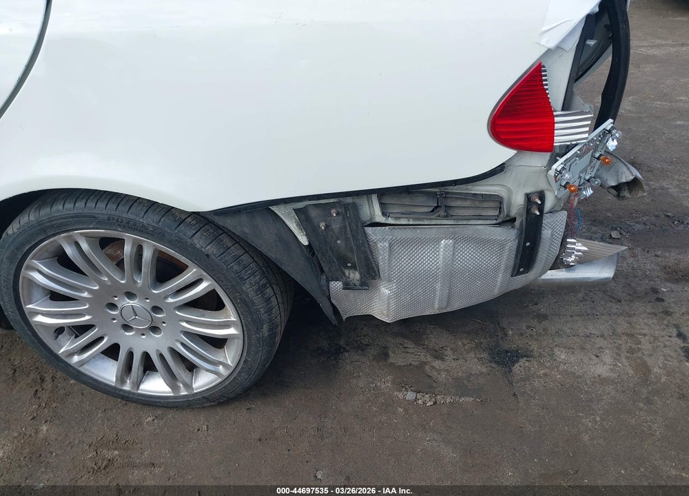 2007 MERCEDES-BENZ E 350 VIN: WDBUF56X17B021972