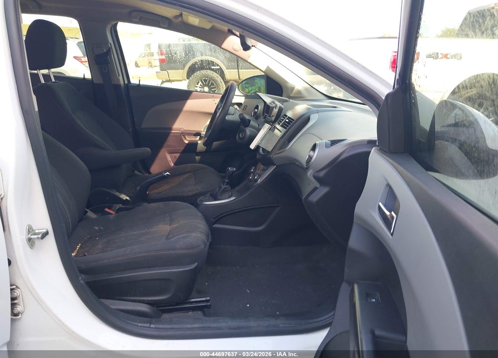 2014 CHEVROLET SONIC LT MANUAL VIN: 1G1JD5SH4E4168869