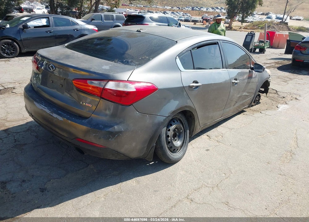 2014 KIA FORTE EX VIN: KNAFX4A8XE5115357