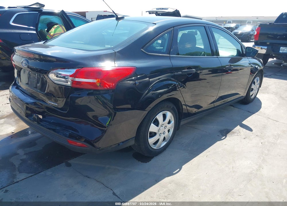 2016 FORD FOCUS S VIN: 1FADP3E21GL202949