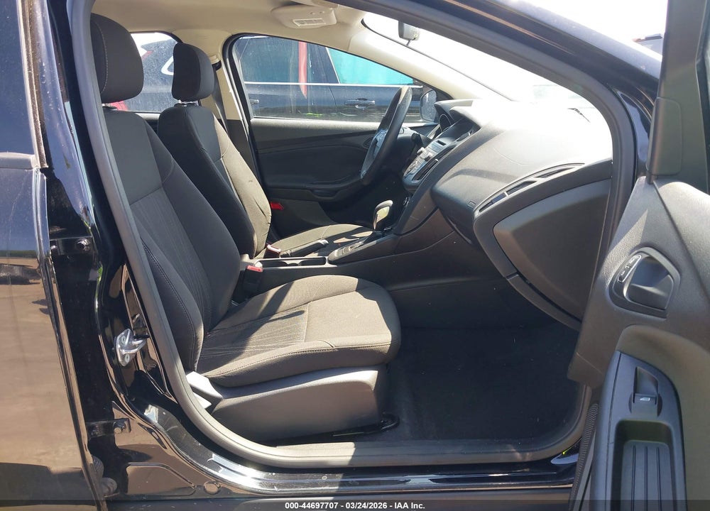 2016 FORD FOCUS S VIN: 1FADP3E21GL202949