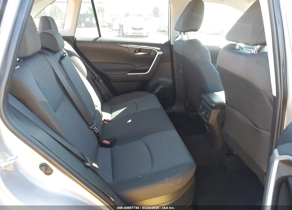 2024 TOYOTA RAV4 HYBRID XLE VIN: 2T3RWRFV7RW220290