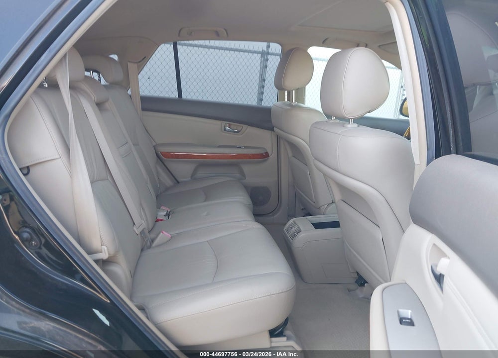 2004 LEXUS RX 330 VIN: JTJGA31U640042464