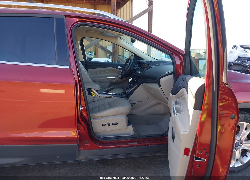 2015 FORD ESCAPE TIT VIN: 1FMCU9JX1FUB80037