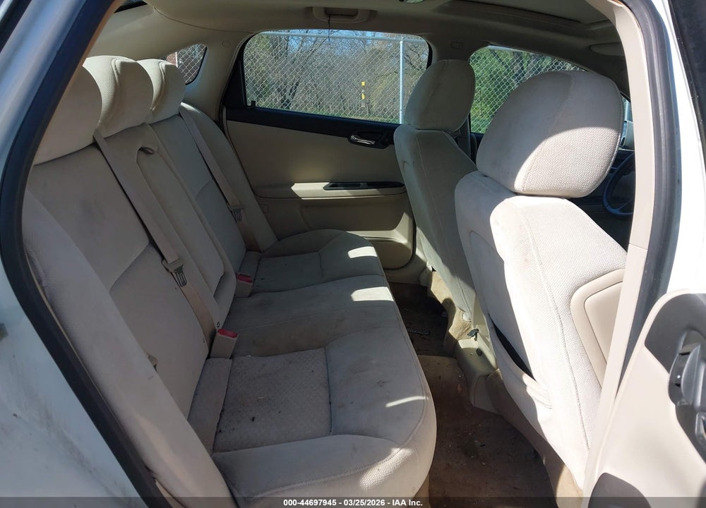 2010 CHEVROLET IMPALA LT VIN: 2G1WB5EN8A1173821