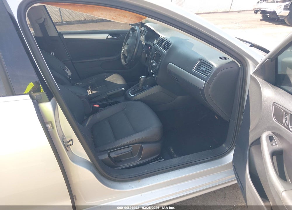2011 VOLKSWAGEN JETTA 2.5L SEL VIN: 3VWLX7AJ3BM349305