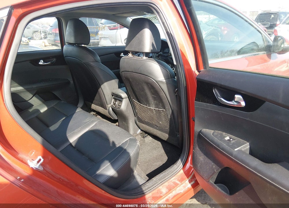 2019 KIA FORTE EX VIN: 3KPF54AD6KE069631