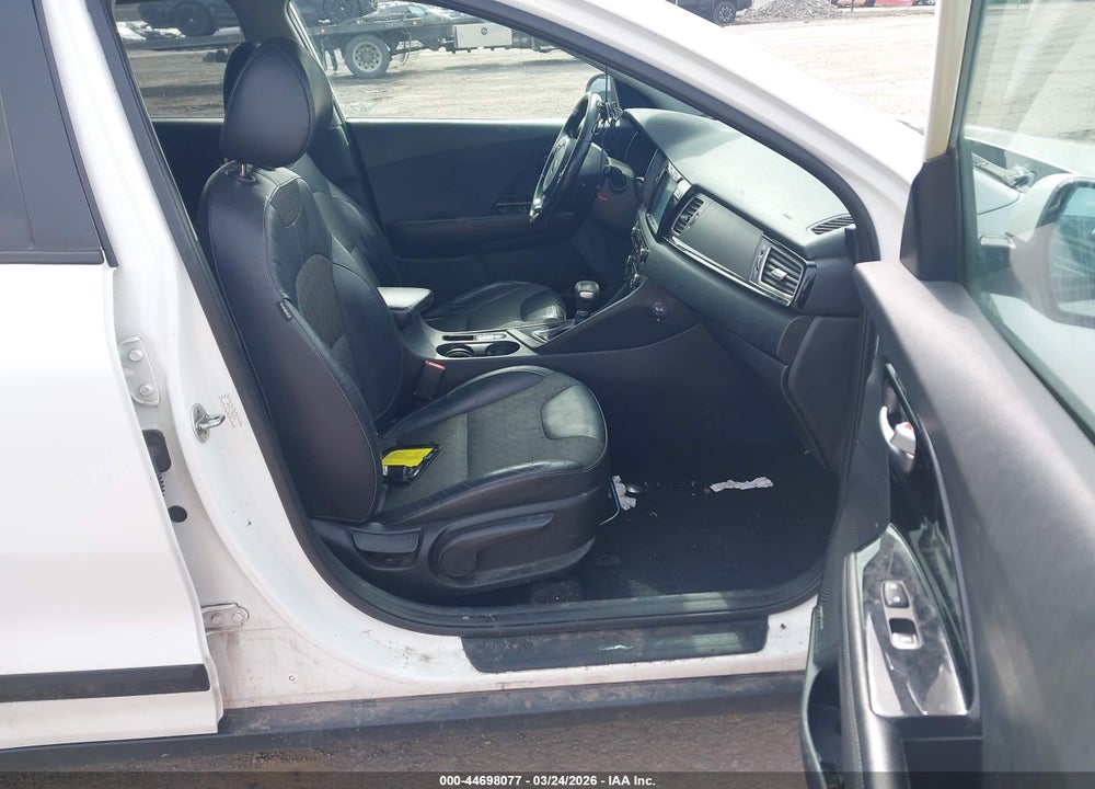 2017 KIA NIRO EX VIN: KNDCC3LC7H5074137