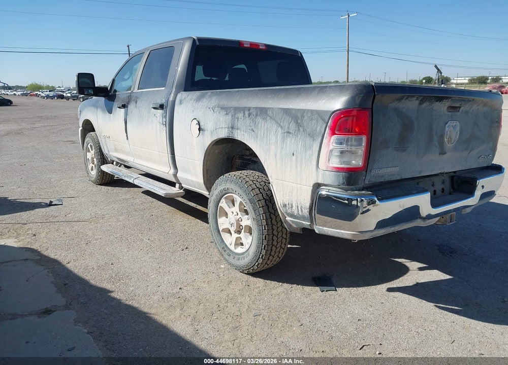 2024 RAM 2500 BIG HORN  4X4 6'4 BOX VIN: 3C6UR5DJ0RG366564