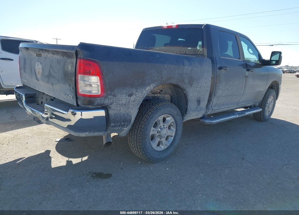 2024 RAM 2500 BIG HORN  4X4 6'4 BOX VIN: 3C6UR5DJ0RG366564