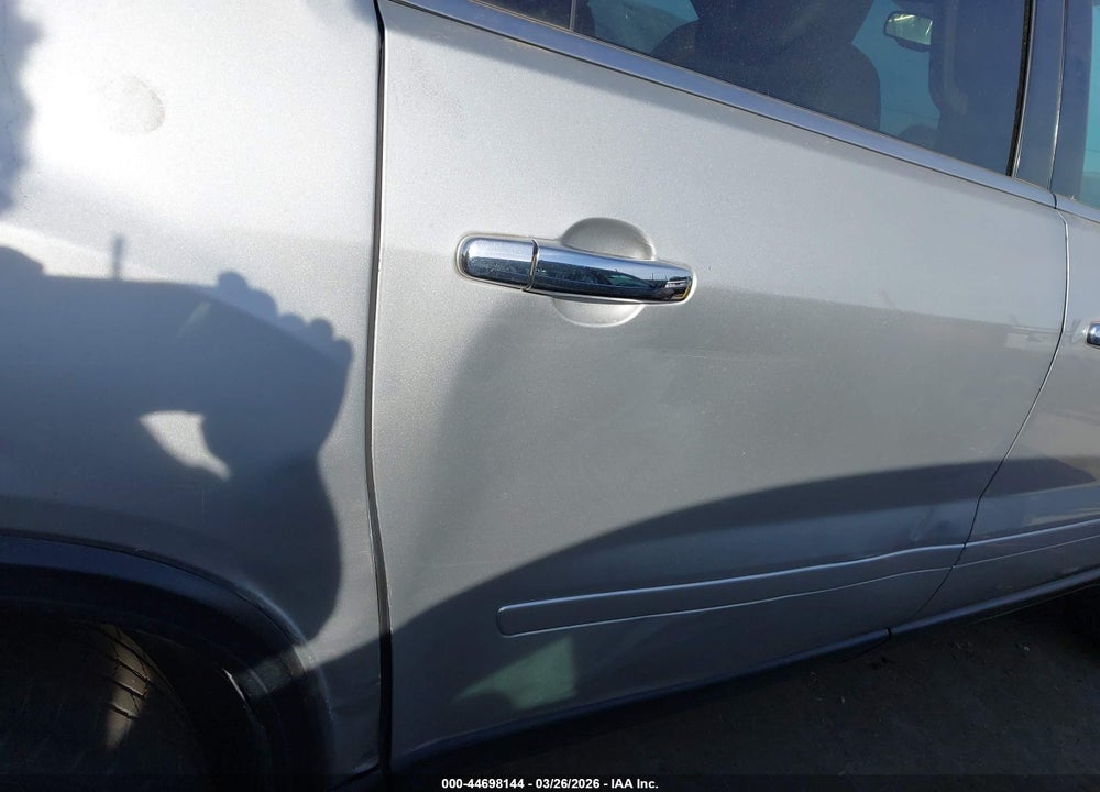 2011 GMC ACADIA SLT-1 VIN: 1GKKRRED5BJ232108