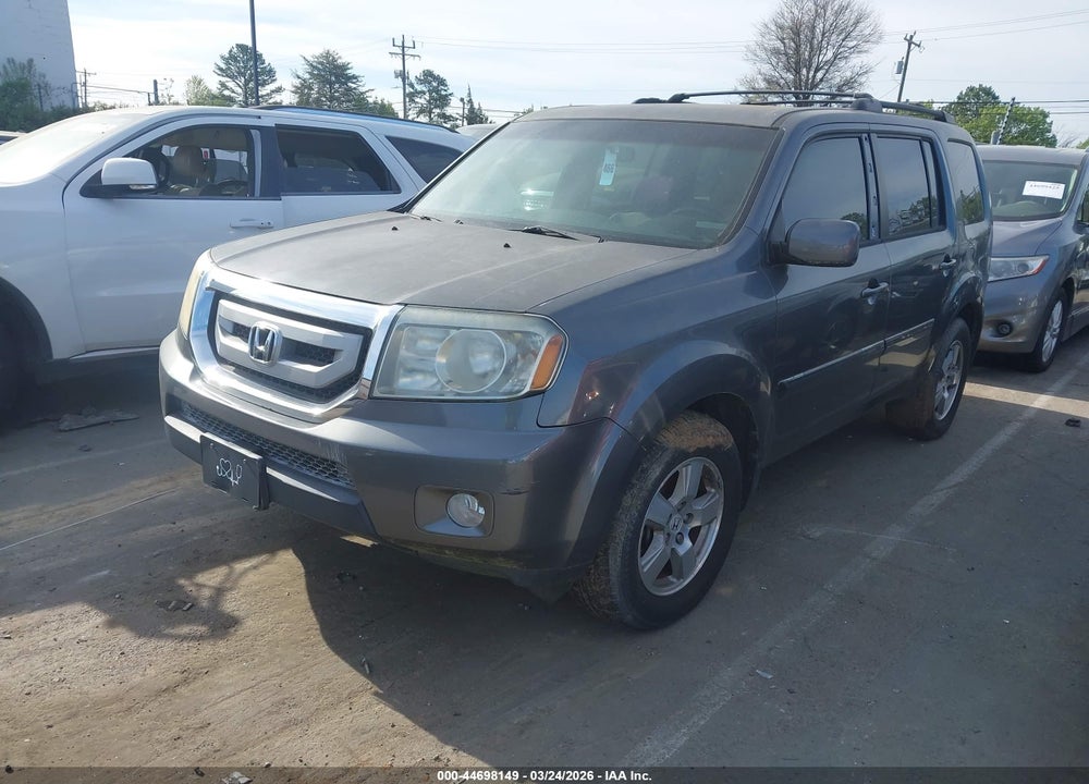 2011 HONDA PILOT EX VIN: 5FNYF4H45BB082845