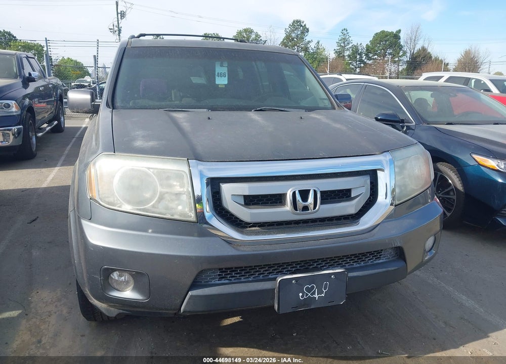 2011 HONDA PILOT EX VIN: 5FNYF4H45BB082845