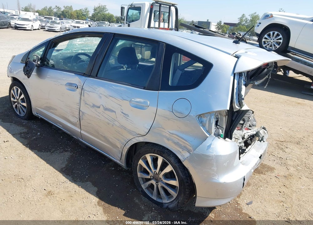 2012 HONDA FIT SPORT VIN: JHMGE8H57CC041645