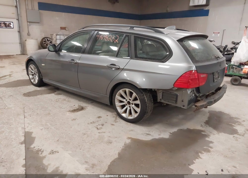 2010 BMW 328I XDRIVE VIN: WBAUU3C54AA540734