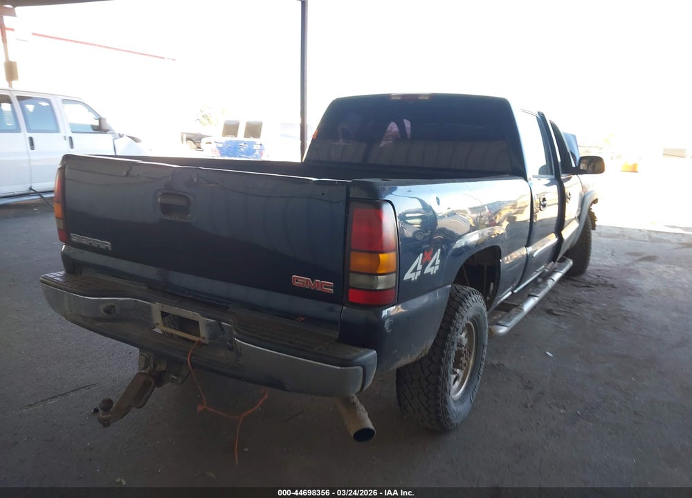 2005 GMC SIERRA 2500HD SLE VIN: 1GTHK232X5F953700