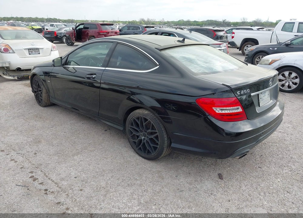2012 MERCEDES-BENZ C 250 VIN: WDDGJ4HB5CF811664