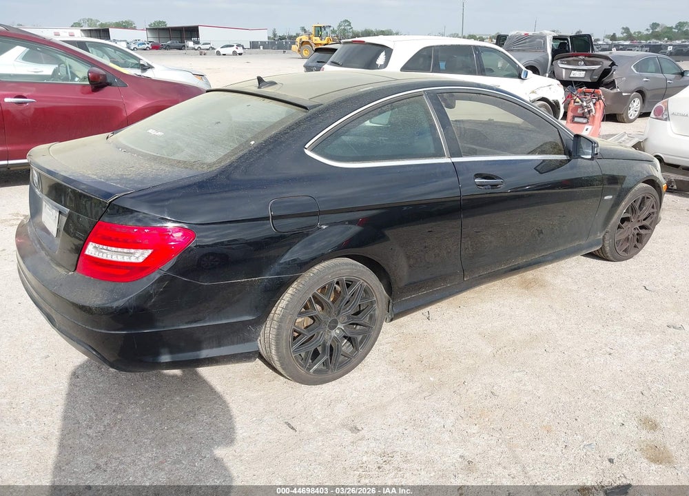 2012 MERCEDES-BENZ C 250 VIN: WDDGJ4HB5CF811664