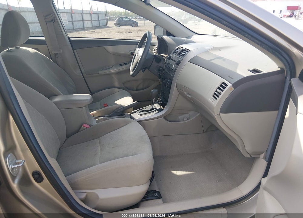 2009 TOYOTA COROLLA LE VIN: 1NXBU40E89Z009403
