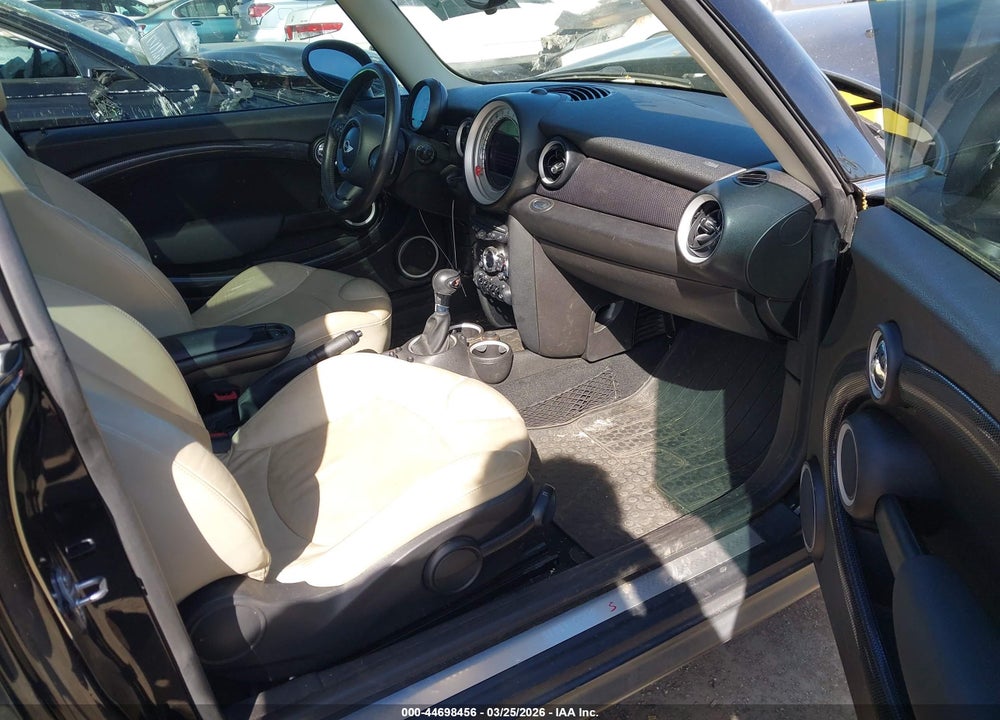 2012 MINI COOPER S CLUBMAN VIN: WMWZG3C54CTY39077