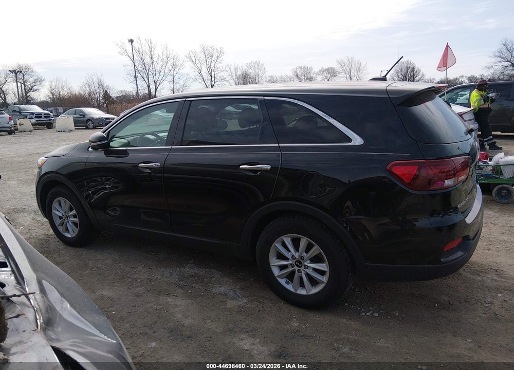2019 KIA SORENTO 2.4L L VIN: 5XYPG4A37KG589085