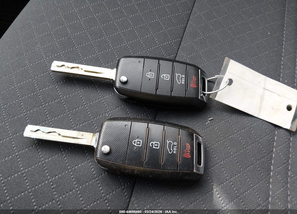 2019 KIA SORENTO 2.4L L VIN: 5XYPG4A37KG589085