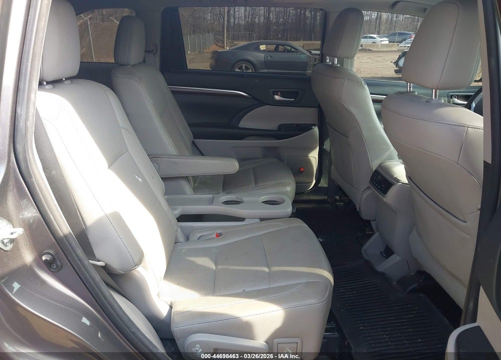 2016 TOYOTA HIGHLANDER LIMITED V6 VIN: 5TDDKRFH4GS264813